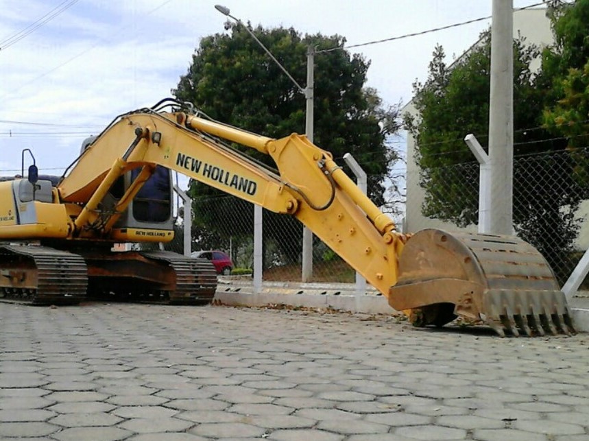 escavadeira hidraulica new h
